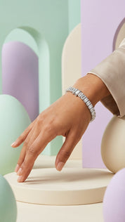 22.74ct Emerald-Cut Diamond Bracelet | 14K White Gold | VVS Clarity